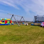 Cichy - - Basen, Jacuzzi, Sauna Karwia
