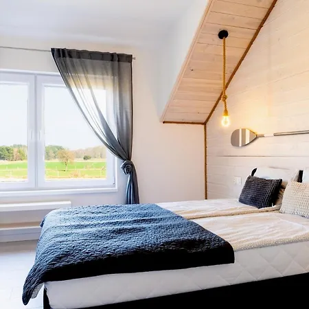 Cichy - - Basen, Jacuzzi, Sauna Apartamento Karwia